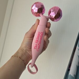 Pink Facial Roller by The Skinny Confidential
